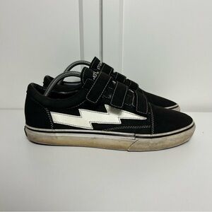 Revenge x storm black white strap Ian Connor